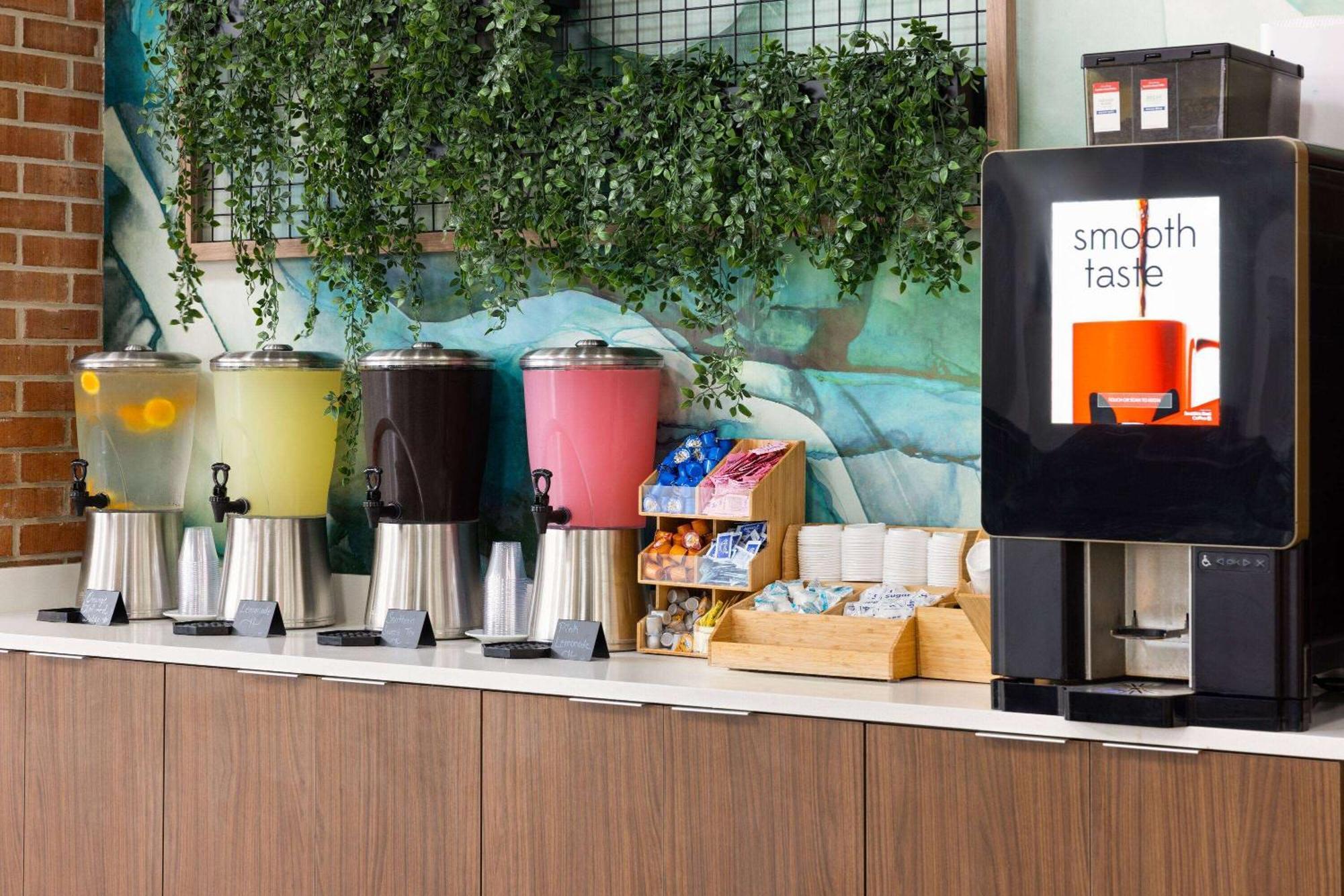 Hawthorn Extended Stay By Wyndham Columbia-Ft Jackson Eksteriør billede