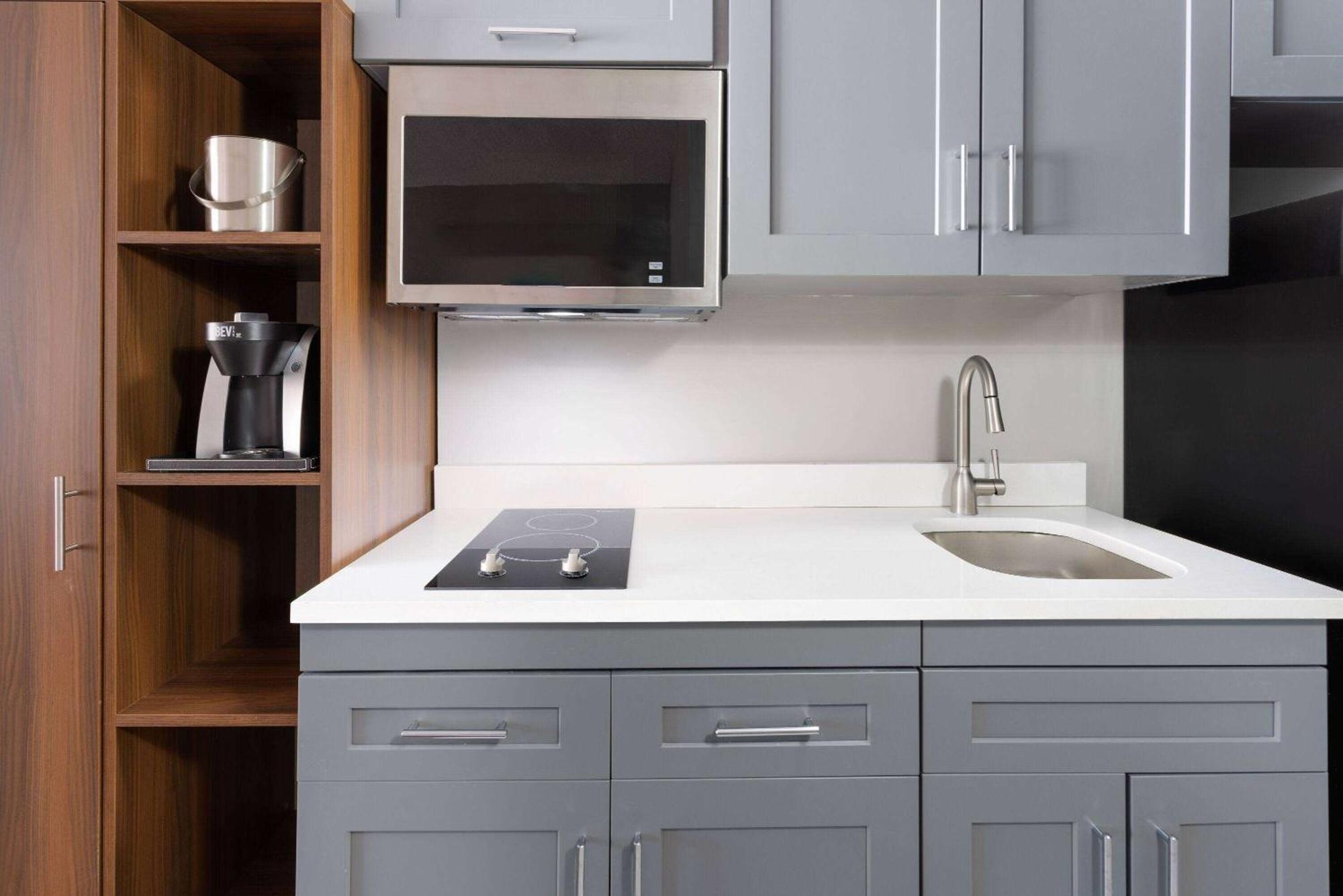 Hawthorn Extended Stay By Wyndham Columbia-Ft Jackson Eksteriør billede