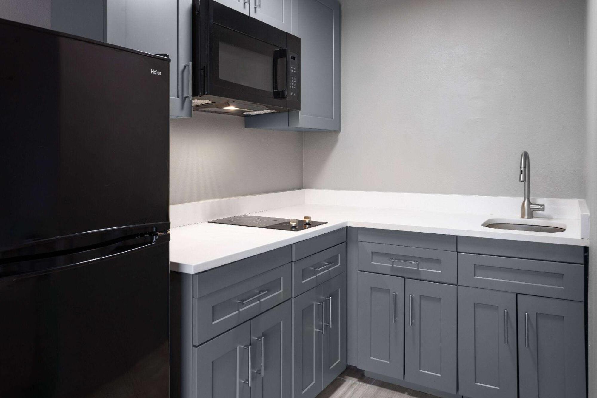 Hawthorn Extended Stay By Wyndham Columbia-Ft Jackson Eksteriør billede