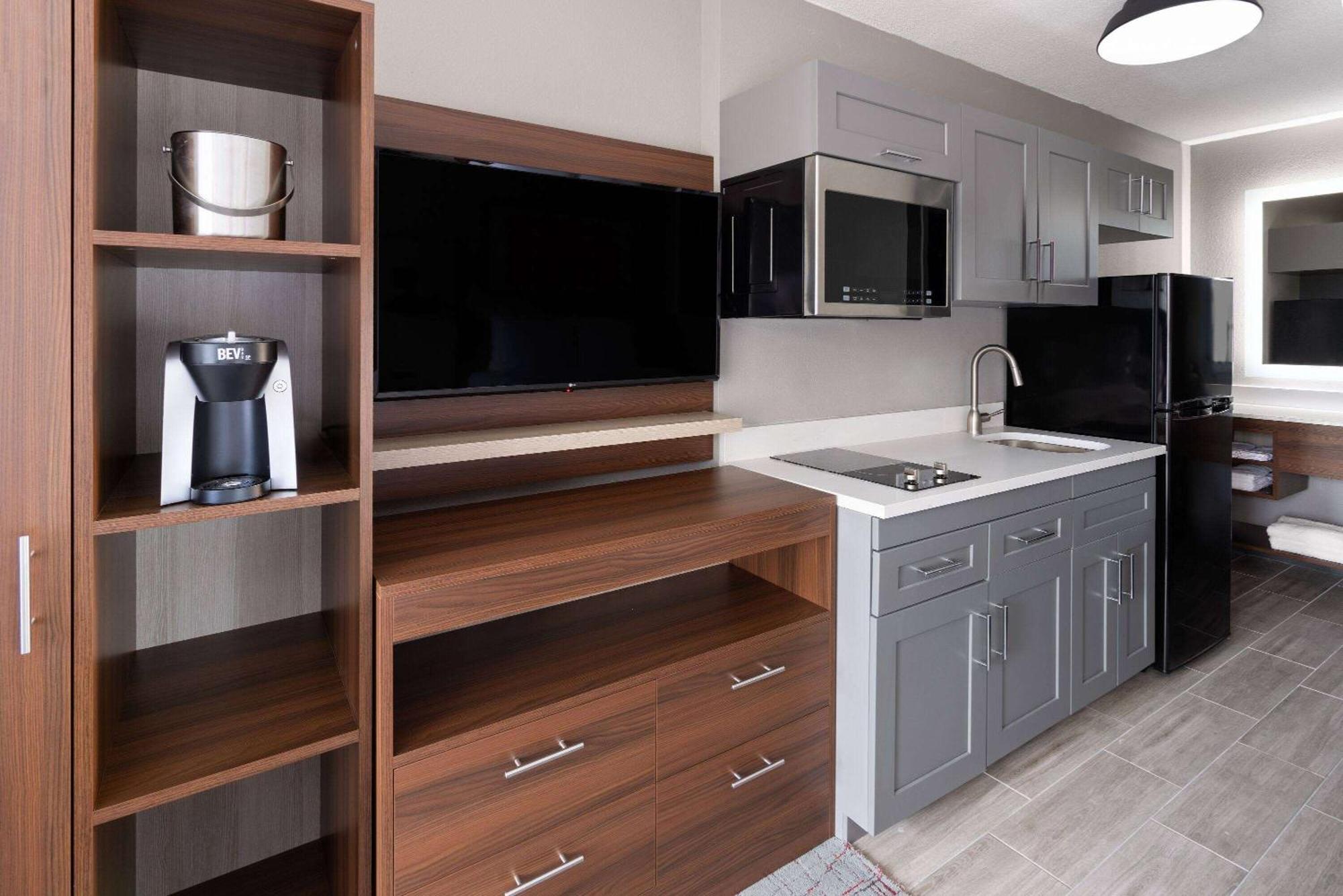 Hawthorn Extended Stay By Wyndham Columbia-Ft Jackson Eksteriør billede