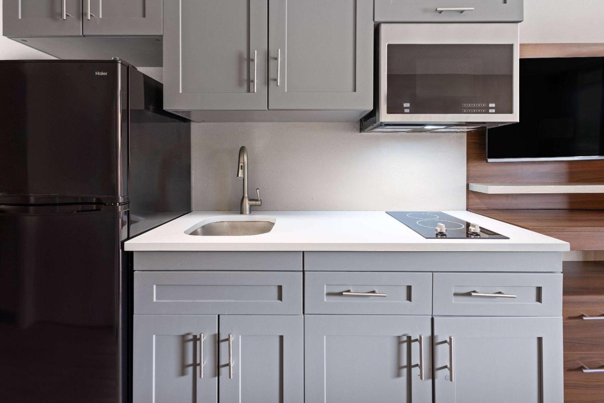 Hawthorn Extended Stay By Wyndham Columbia-Ft Jackson Eksteriør billede